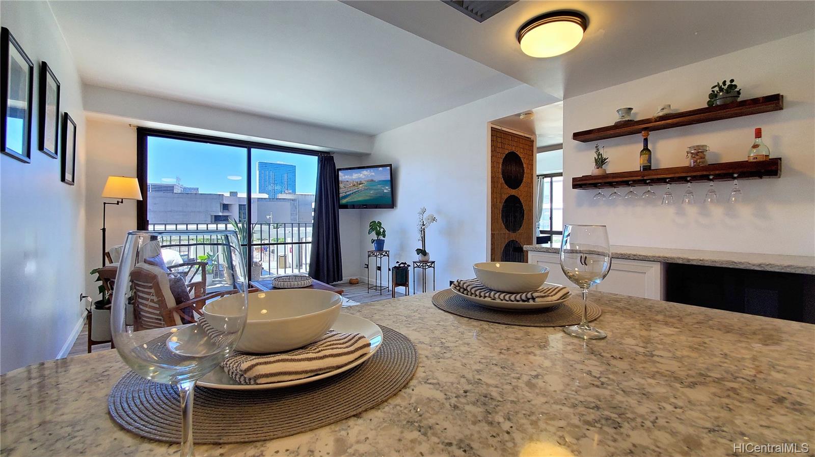 225 Queen Street #8B, Honolulu, HI 96813