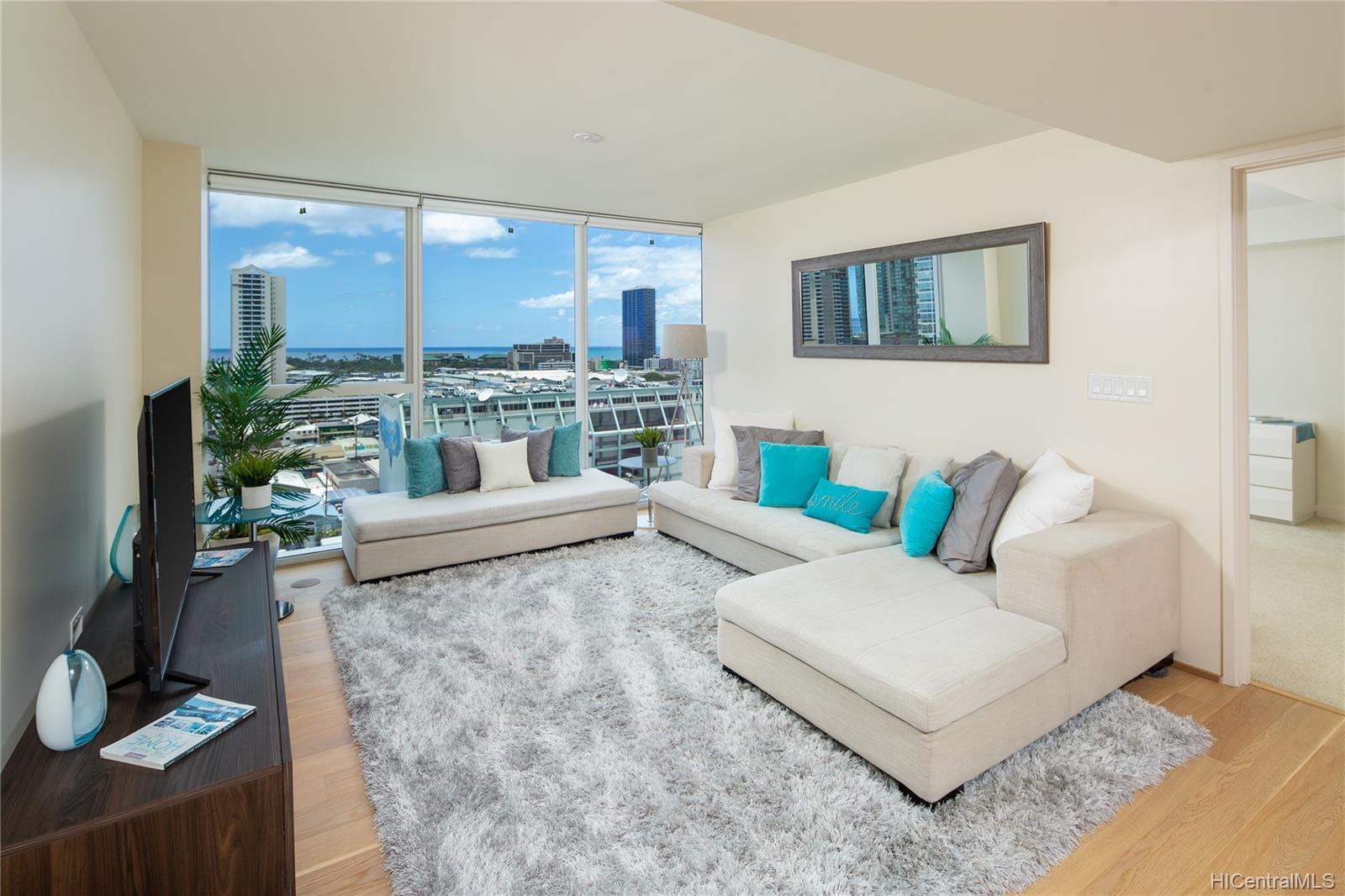 888 Kapiolani Boulevard #1607, Honolulu, HI 96813