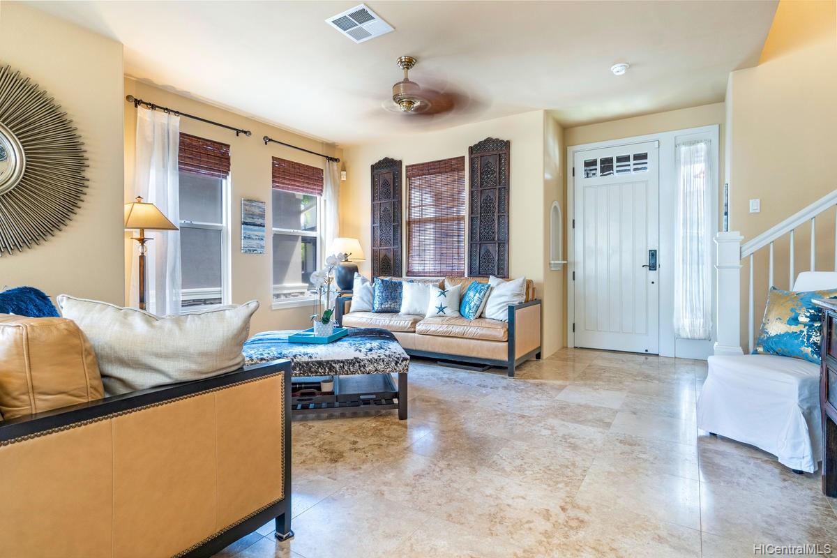 520 Lunalilo Home Road #350, Honolulu, HI 96825