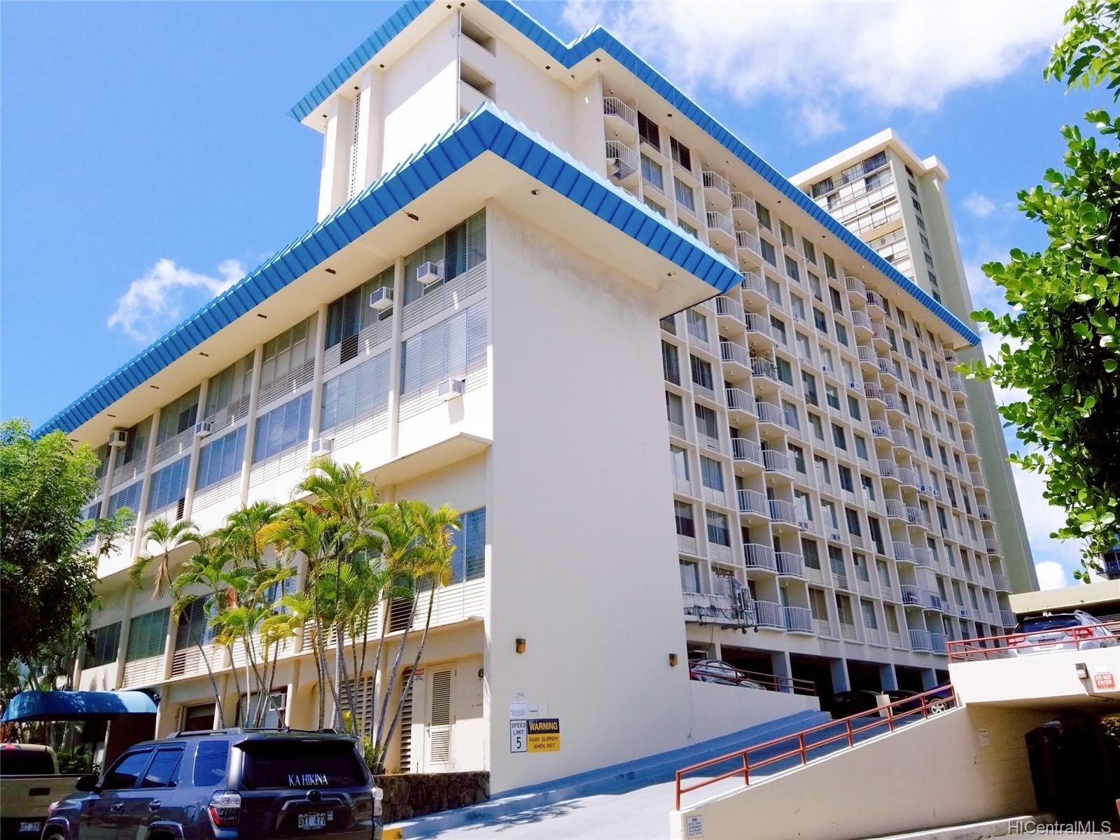 1535 Pensacola Street #304, Honolulu, HI 96822