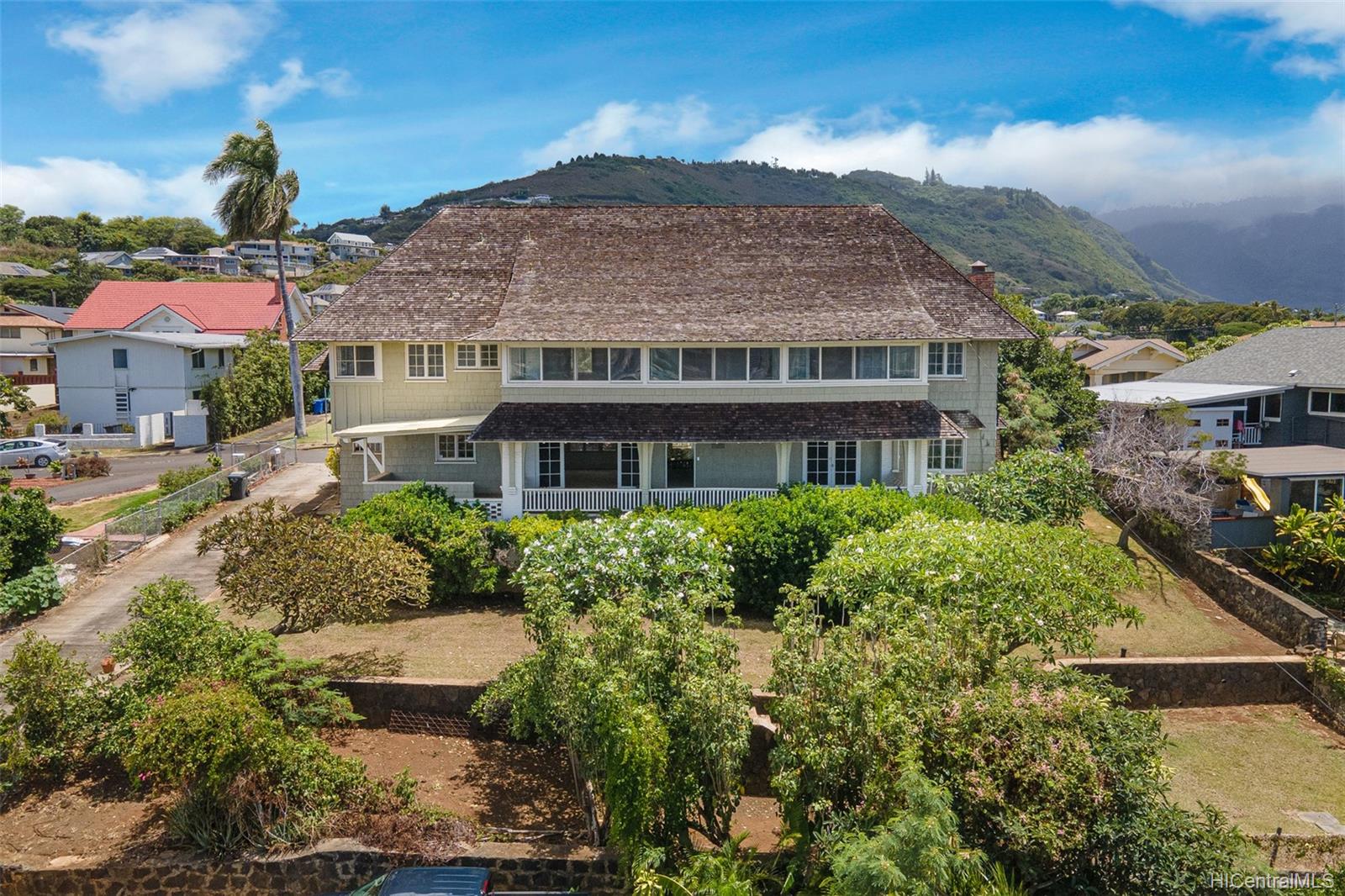 1915 Vancouver Drive Honolulu, HI 96822