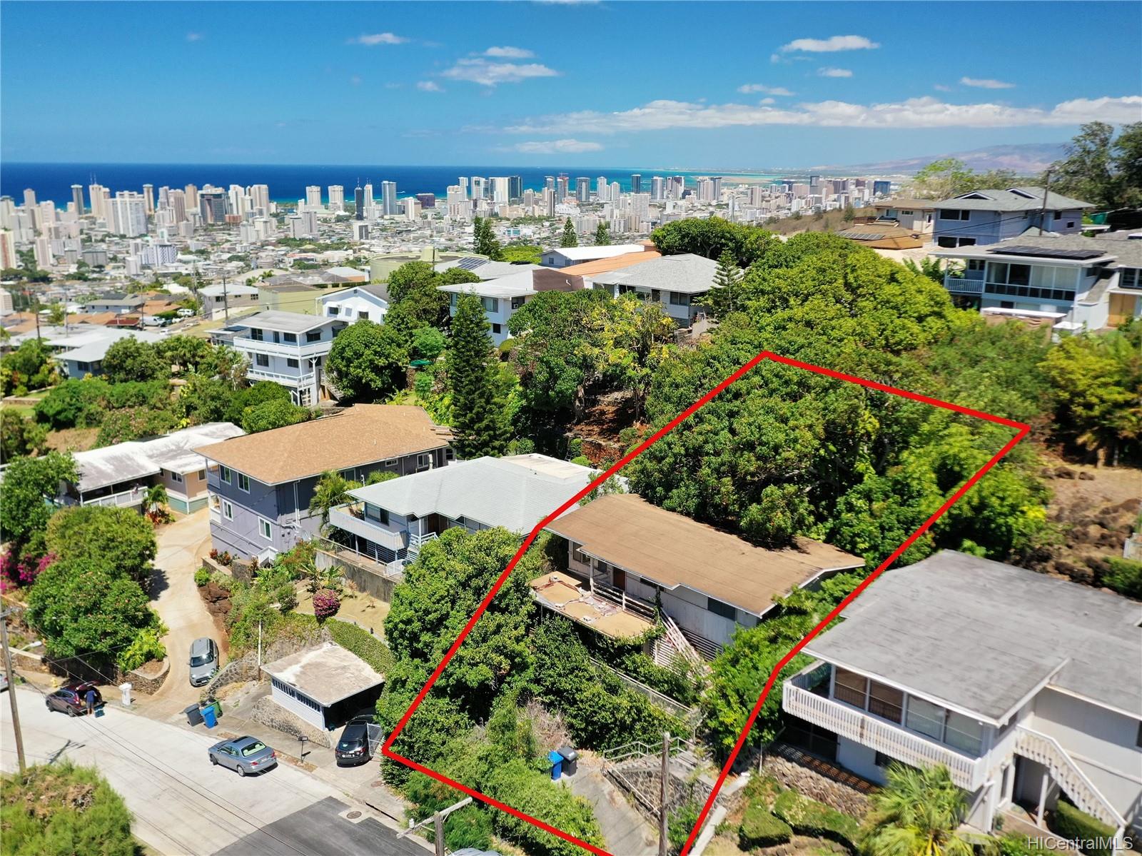 2028 Oswald Street Honolulu, HI 96816