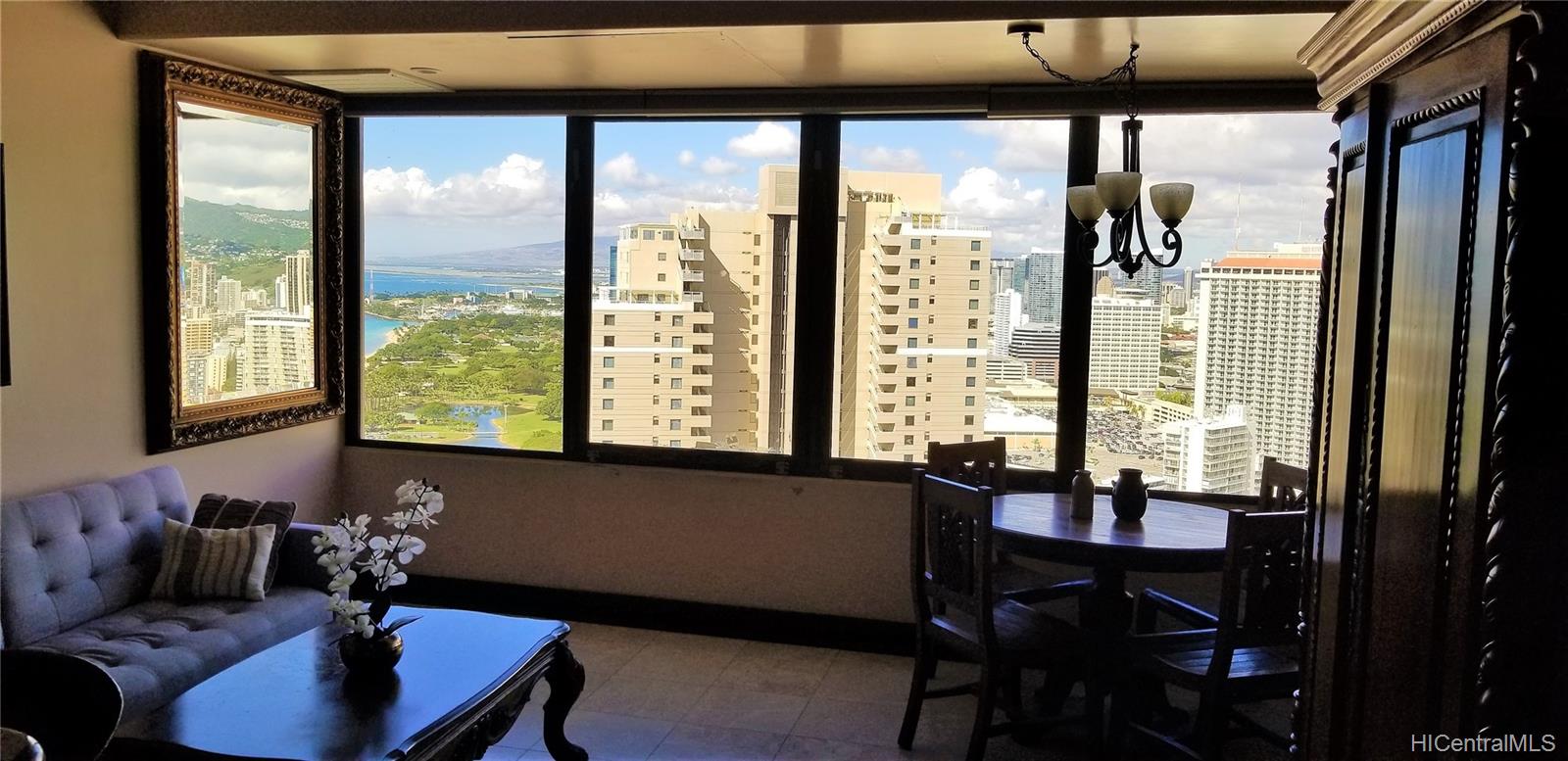 411 Hobron Lane #3910, Honolulu, HI 96815