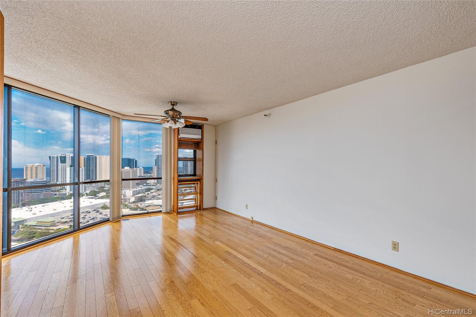 930 Kaheka Street #3101, Honolulu, HI 96814