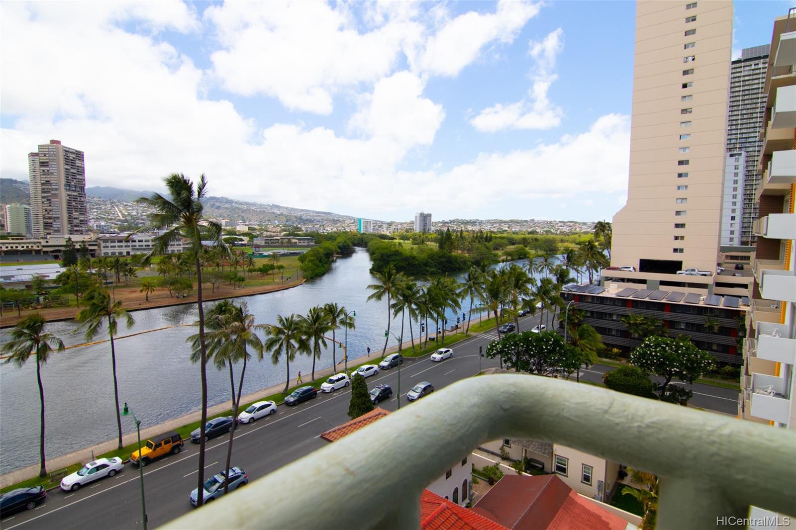 445 Kaiolu Street #811, Honolulu, HI 96815