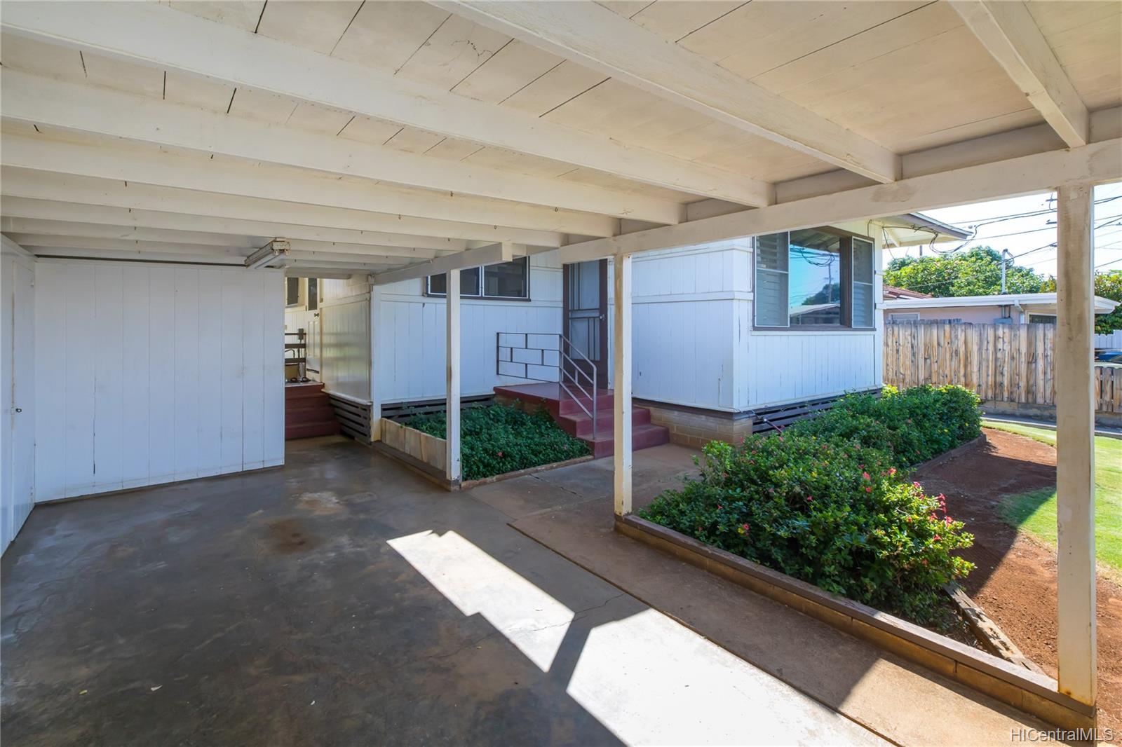 4204 Kilauea Avenue Honolulu, HI 96816