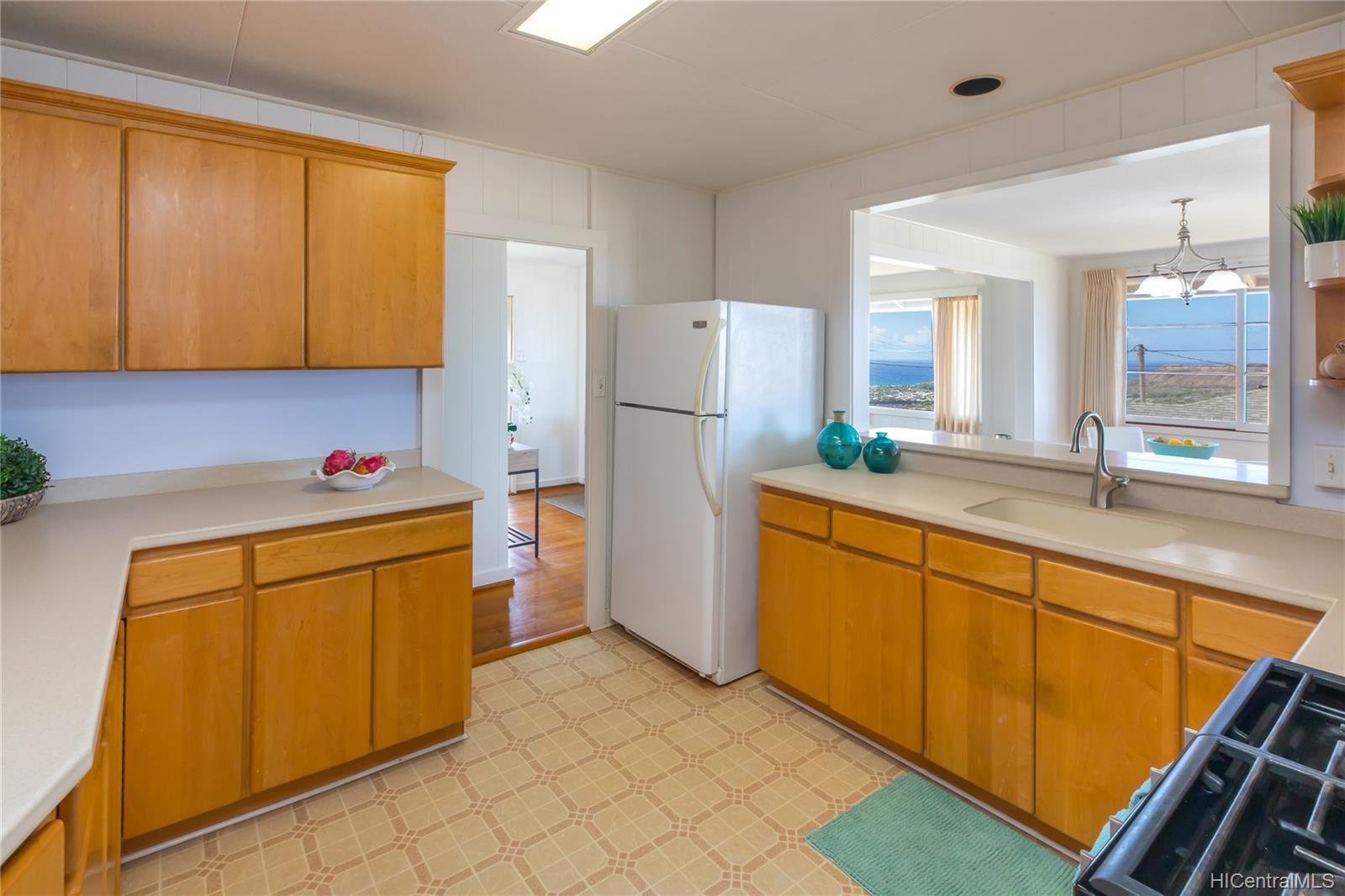 1736 Wilhelmina Rise Honolulu, HI 96816