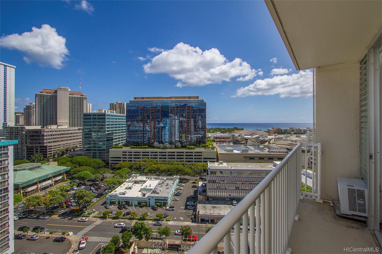 750 Amana Street #1908, Honolulu, HI 96814