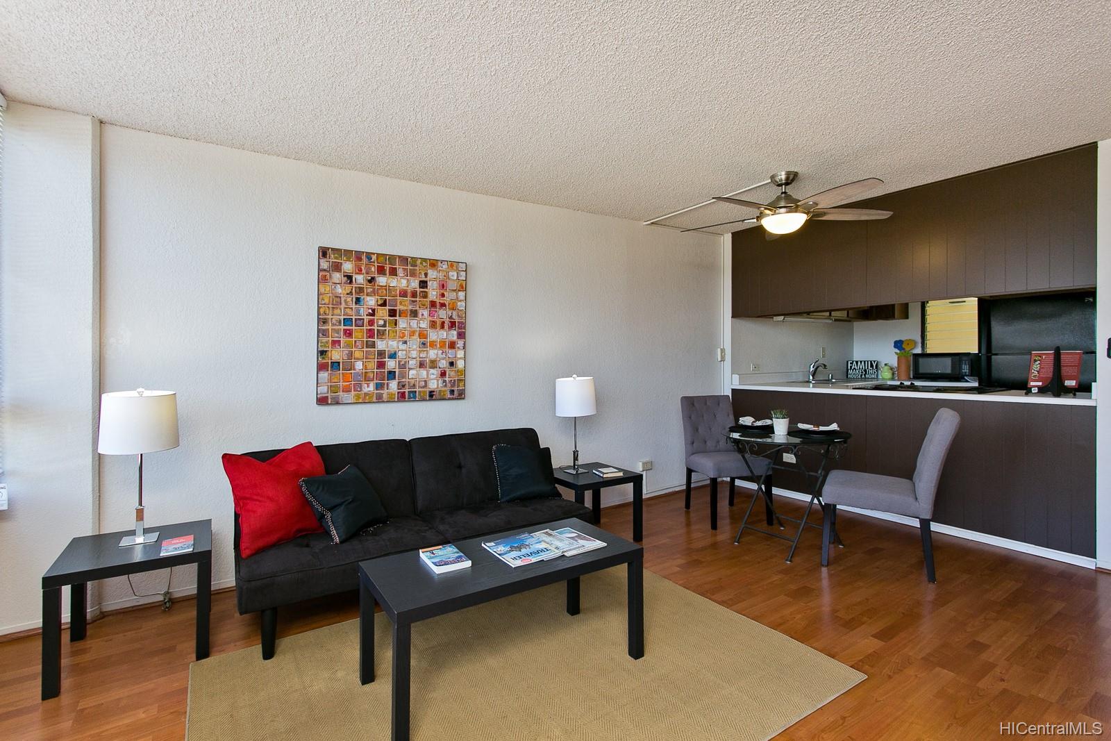 1054 Green Street #402, Honolulu, HI 96822