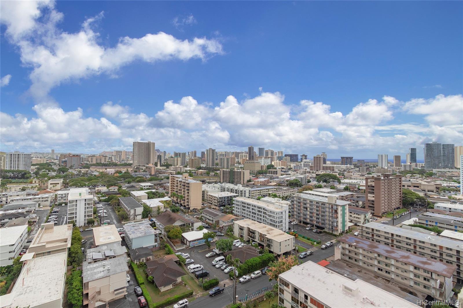 1571 Piikoi Street #1704, Honolulu, HI 96822