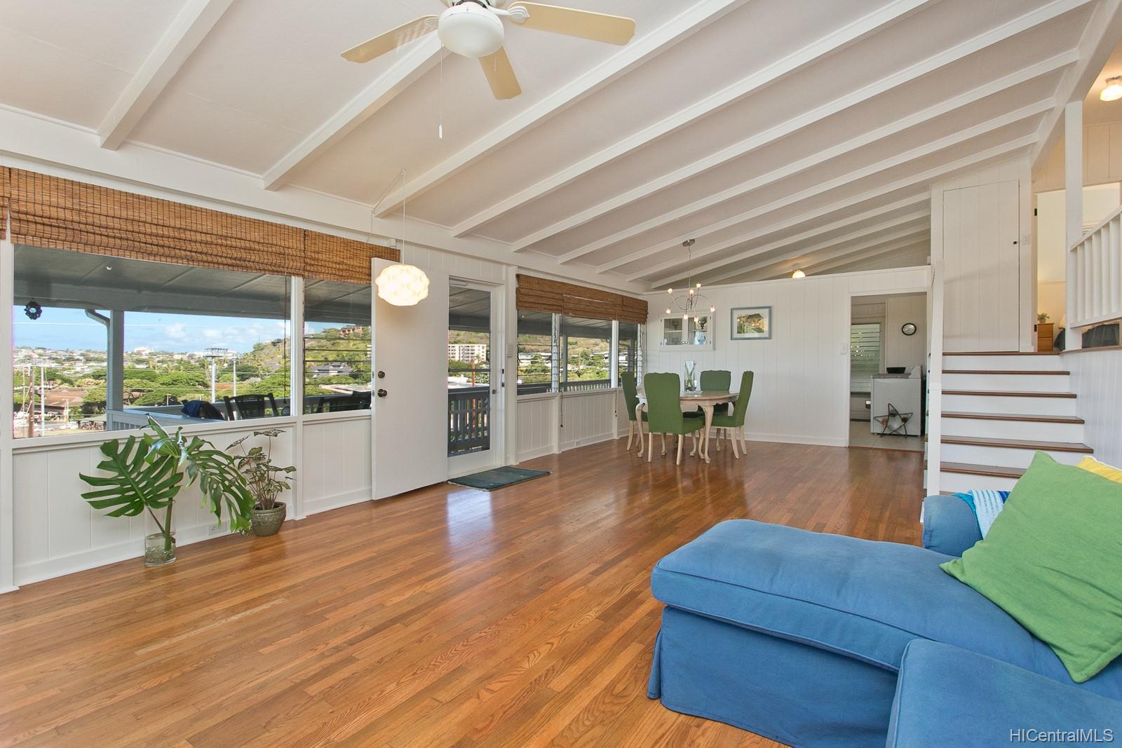 1341 Hoakoa Place Honolulu, HI 96821