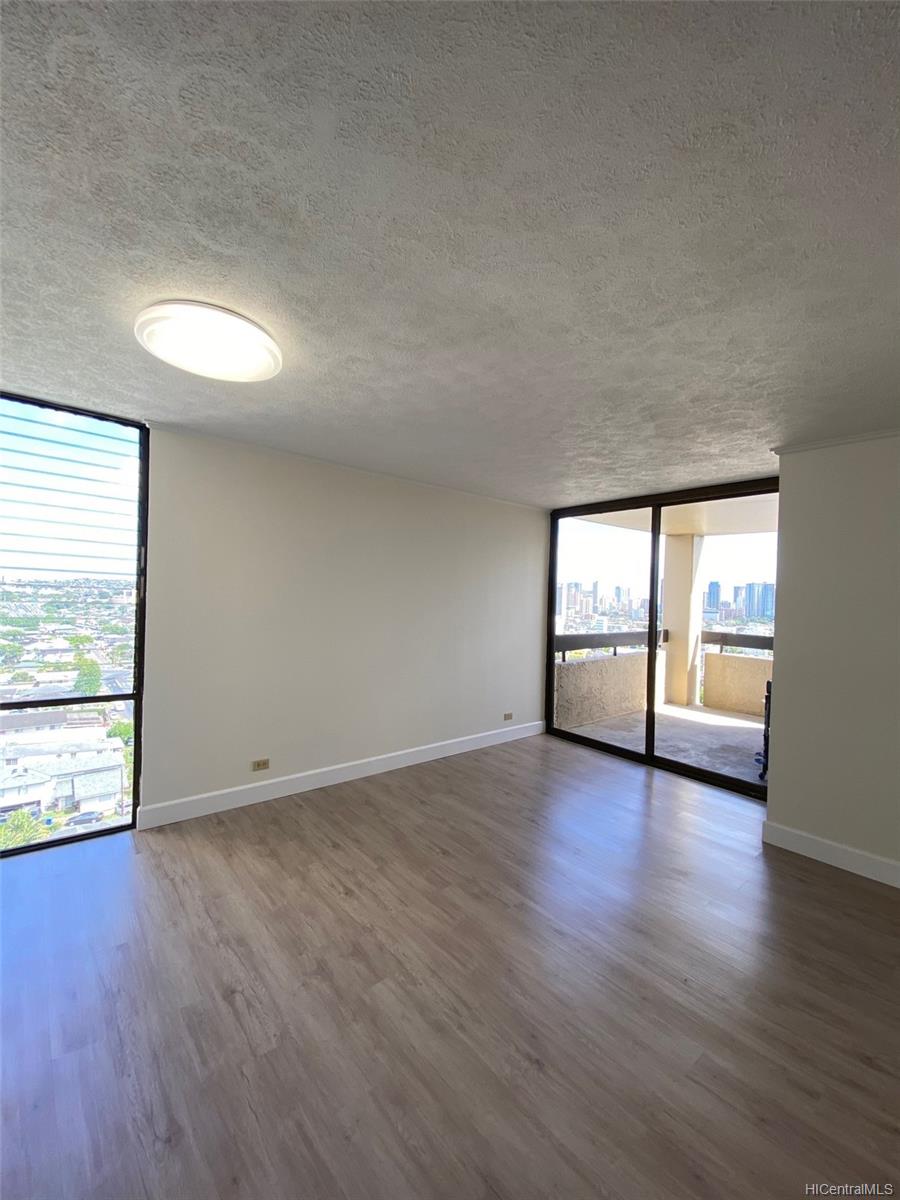 1505 Alexander Street #1403, Honolulu, HI 96822