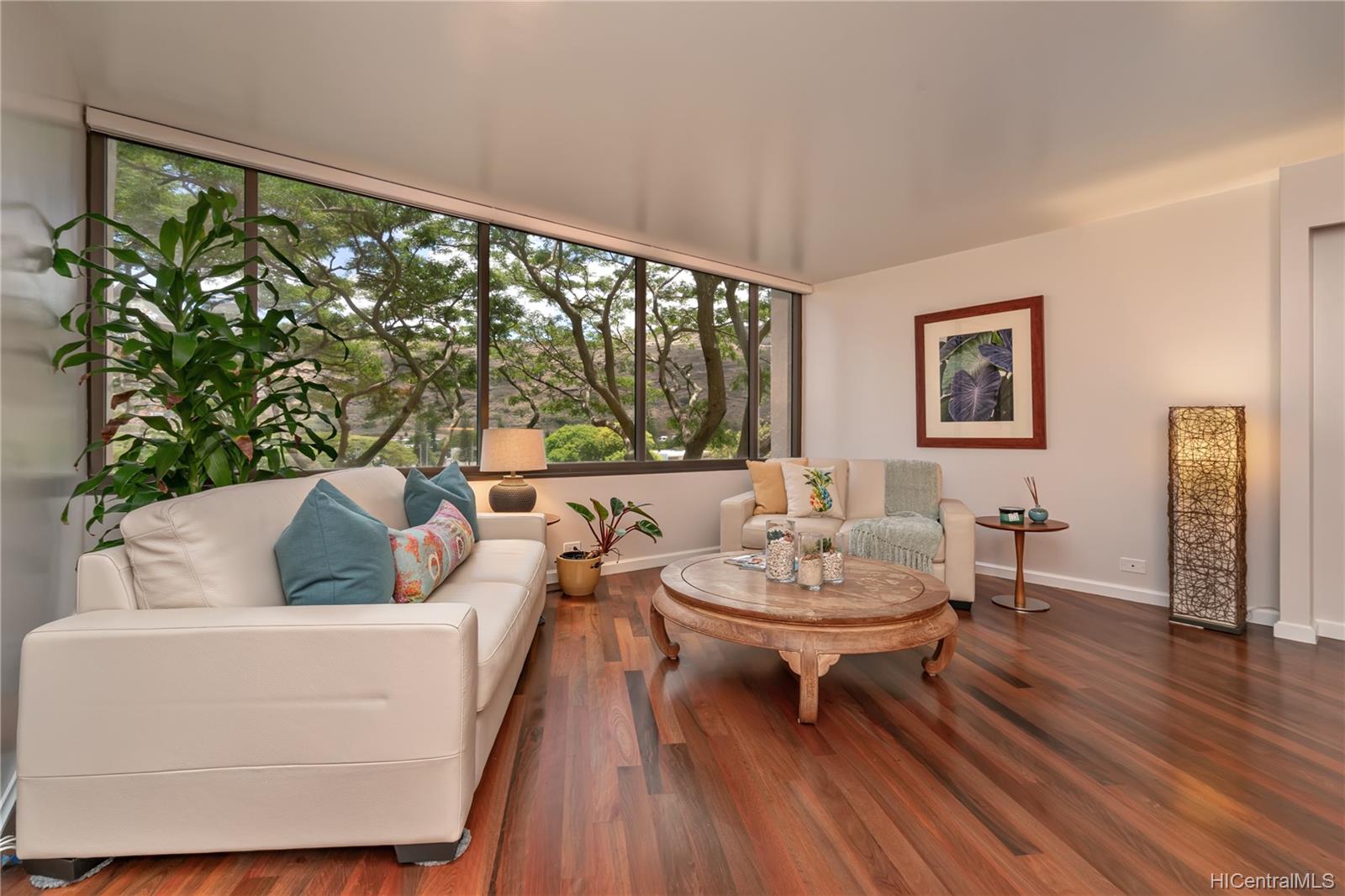 555 Hahaione Street #3H, Honolulu, HI 96825