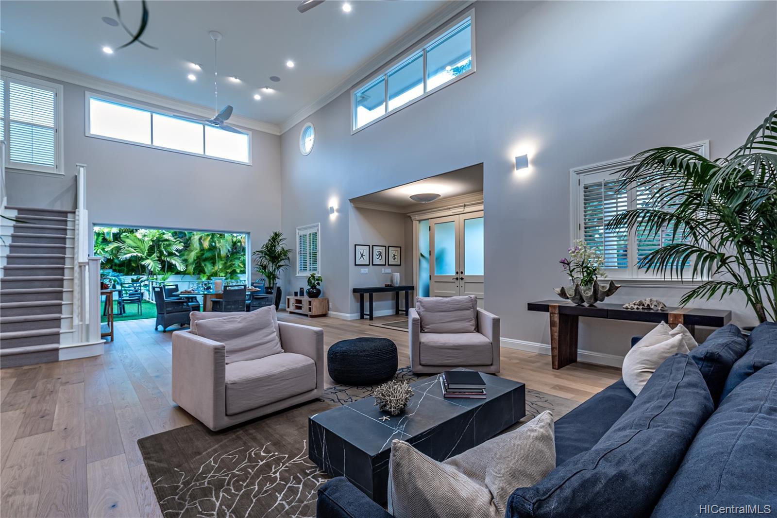 4358 Royal Place Honolulu, HI 96816