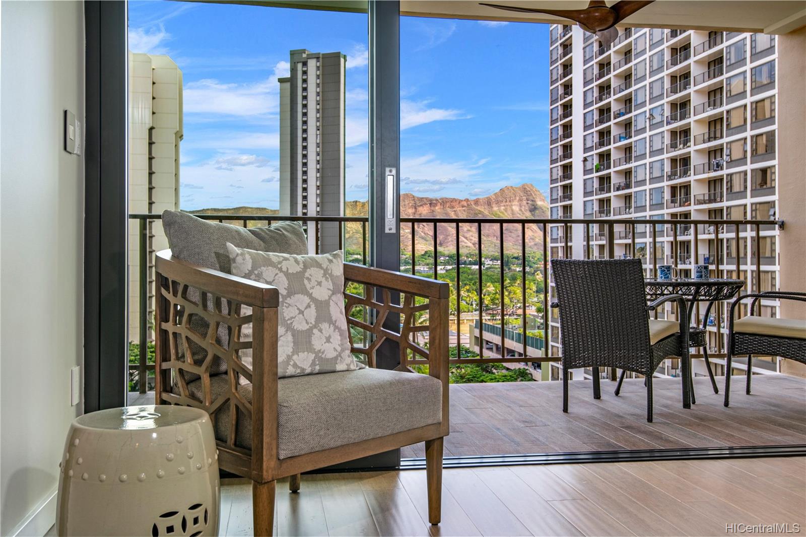 250 Ohua Avenue #11F, Honolulu, HI 96815