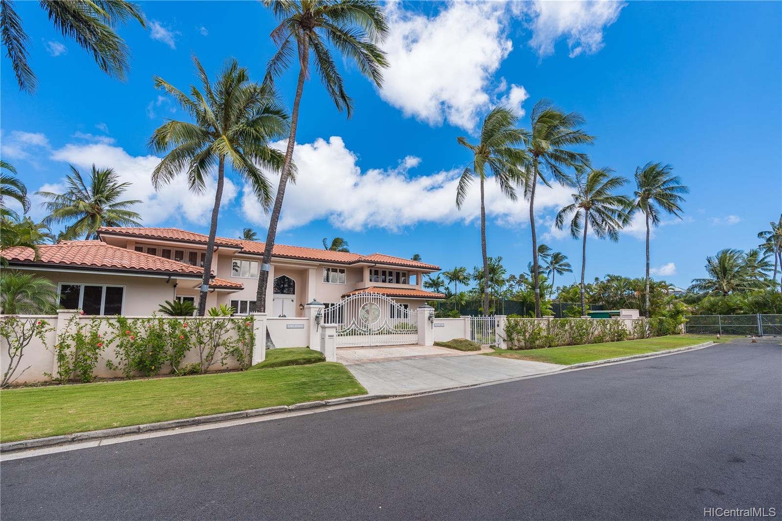 4769 Aukai Avenue Honolulu, HI 96816