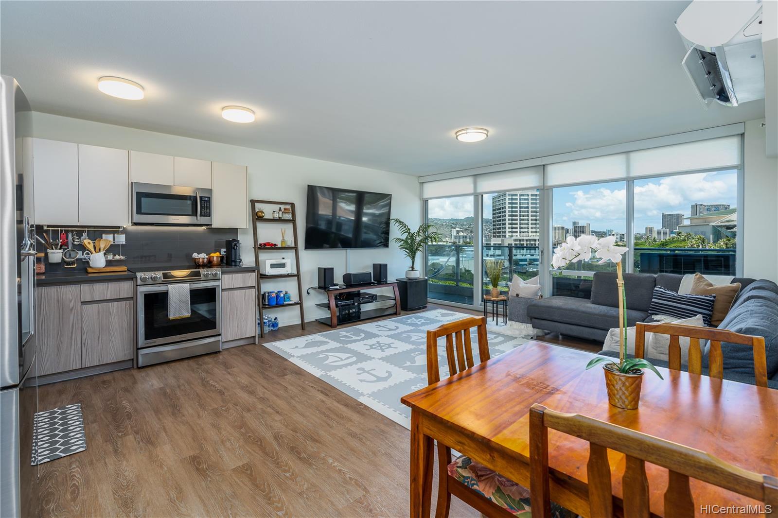 1631 Kapiolani Boulevard #606, Honolulu, HI 96814