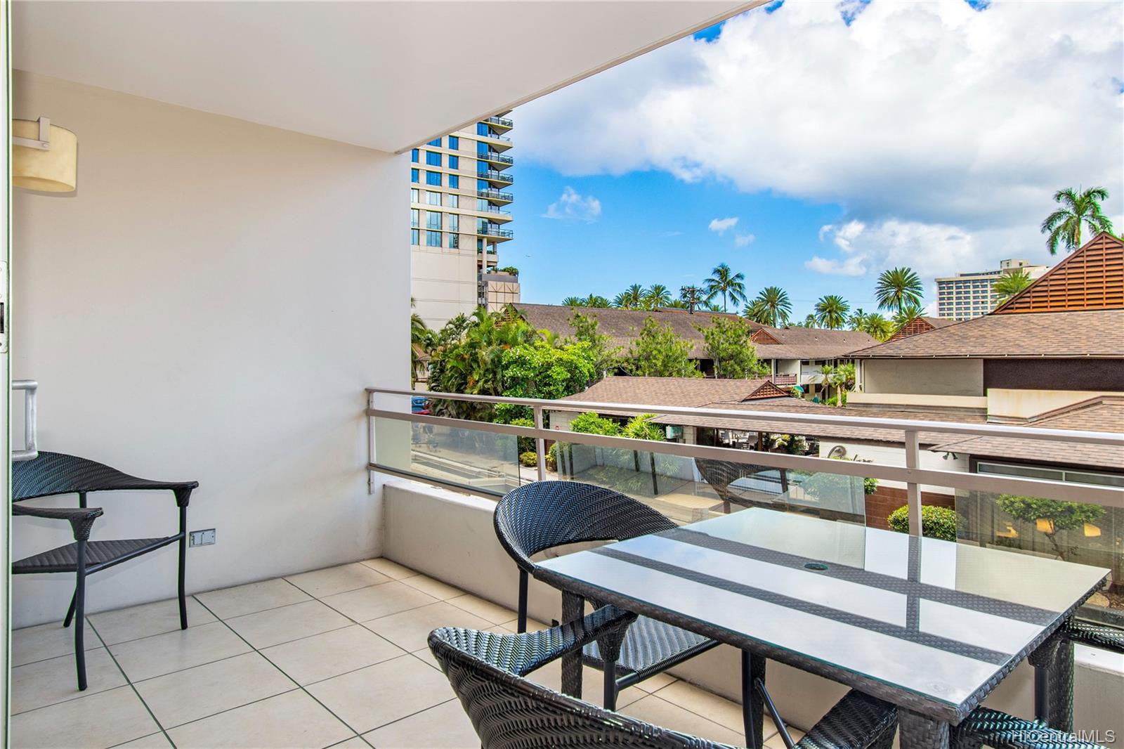 255 Beach Walk #24, Honolulu, HI 96815