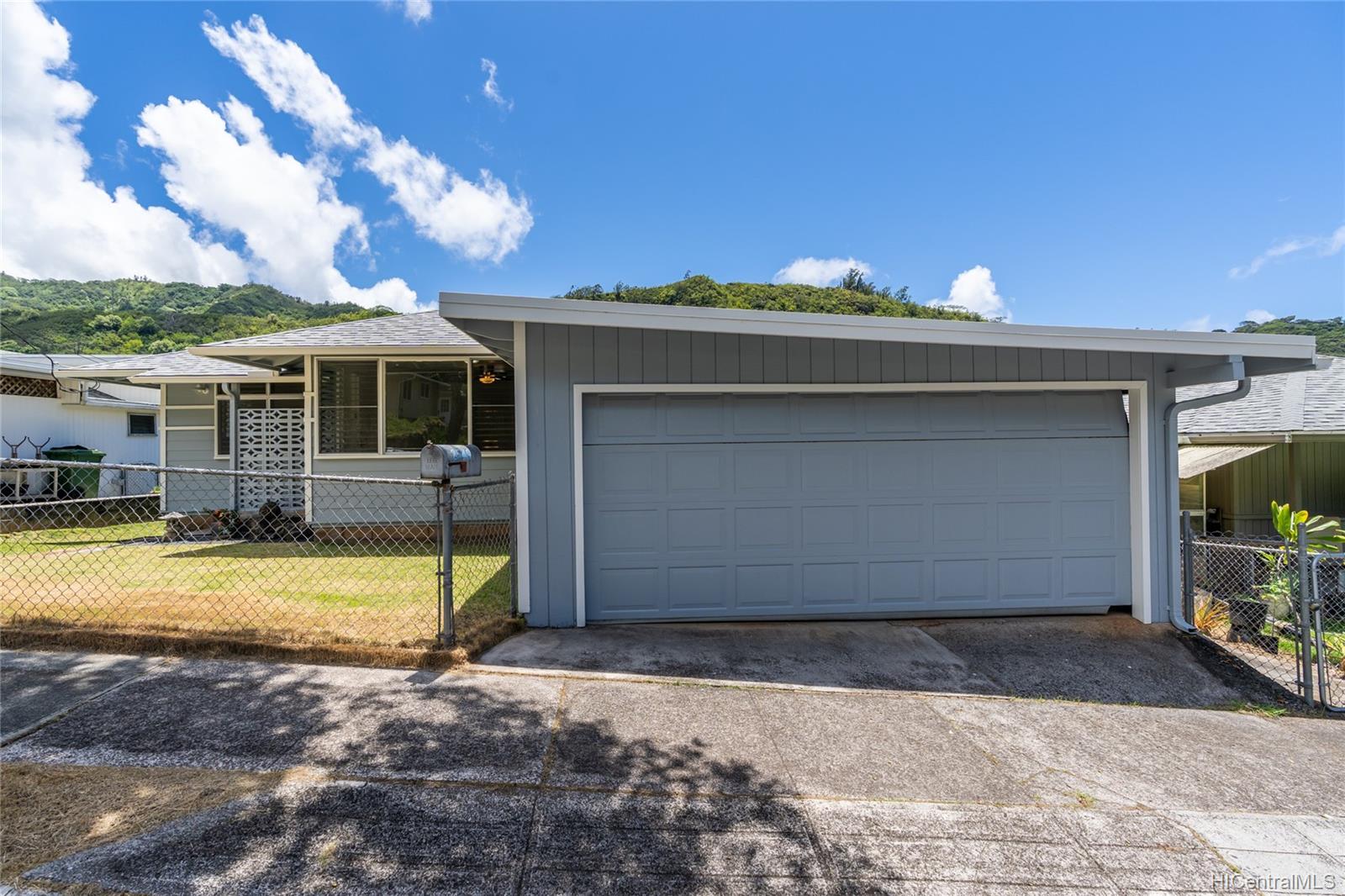 2549 Myrtle Street Honolulu, HI 96816