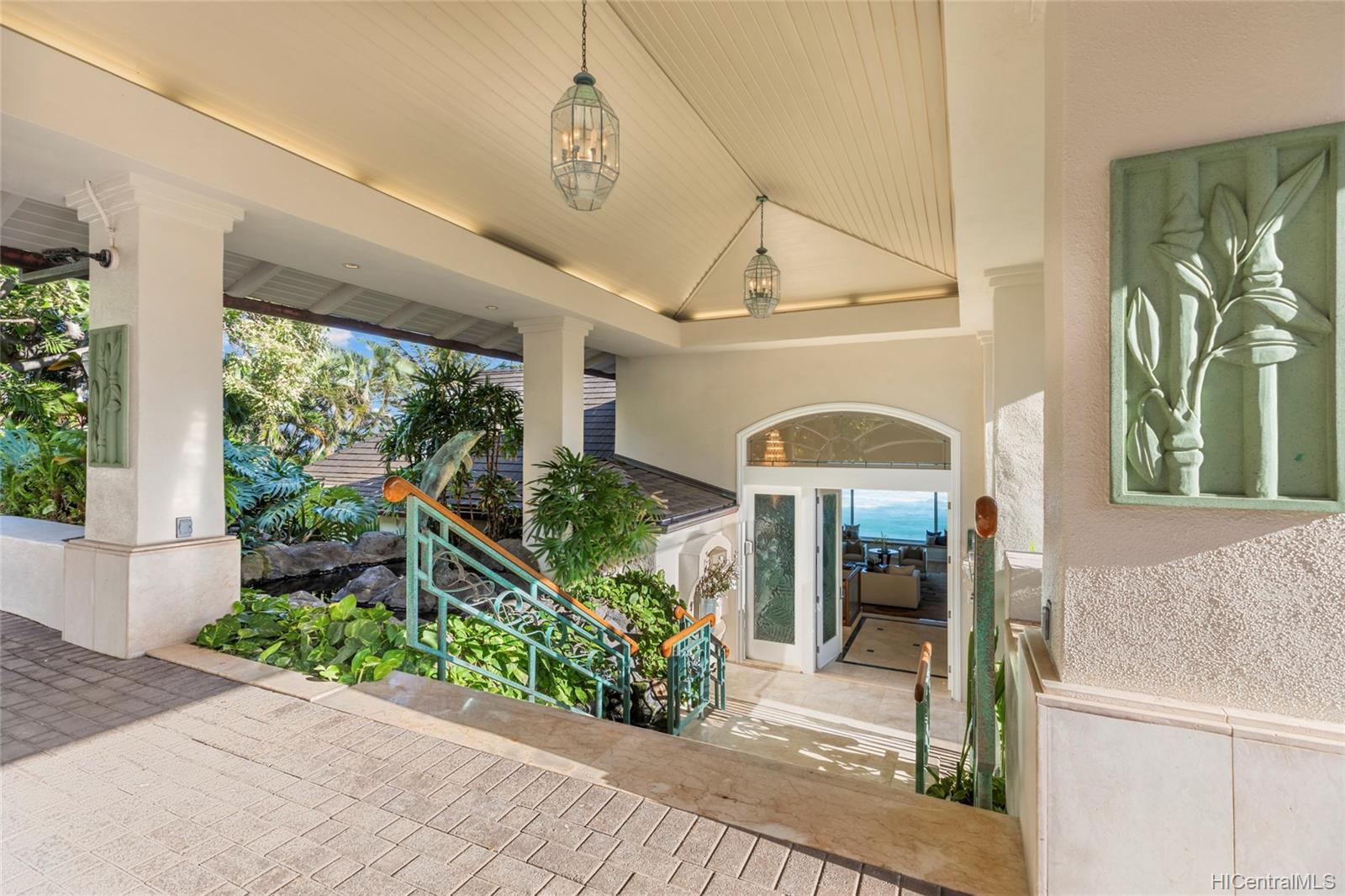 3249 Diamond Head Road Honolulu, HI 96815