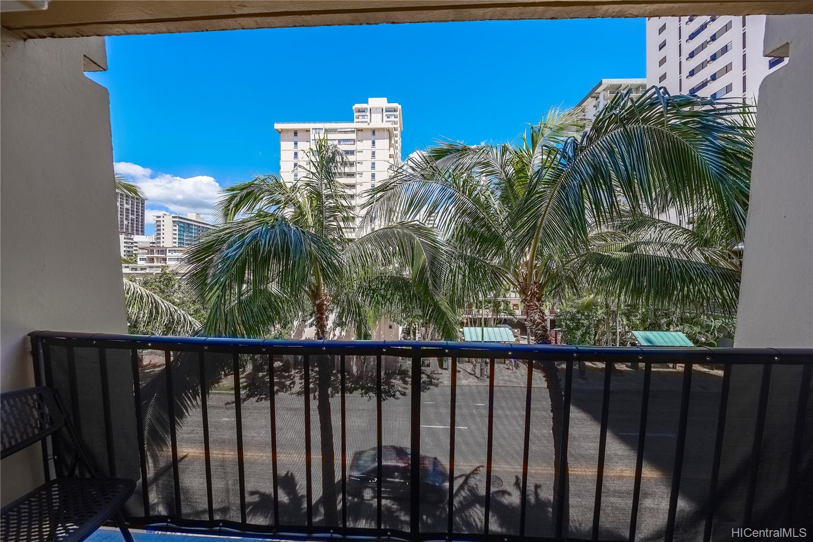 2425 Kuhio Avenue #406, Honolulu, HI 96815