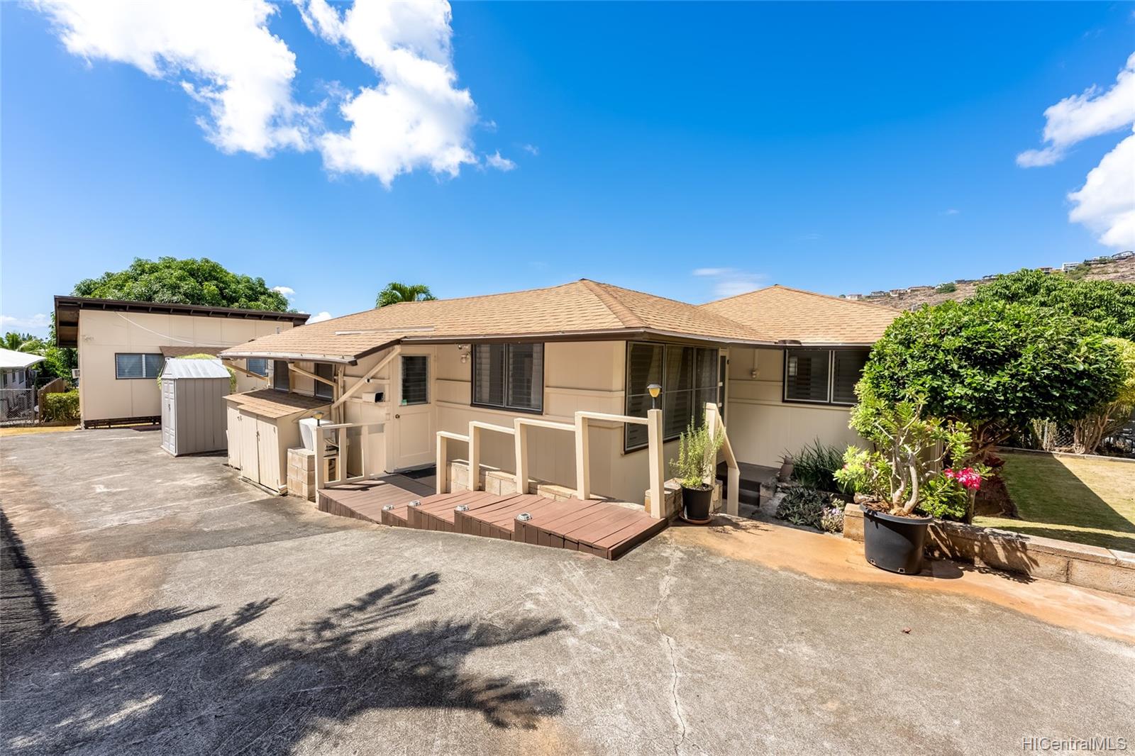 522 Lawelawe Street Honolulu, HI 96821