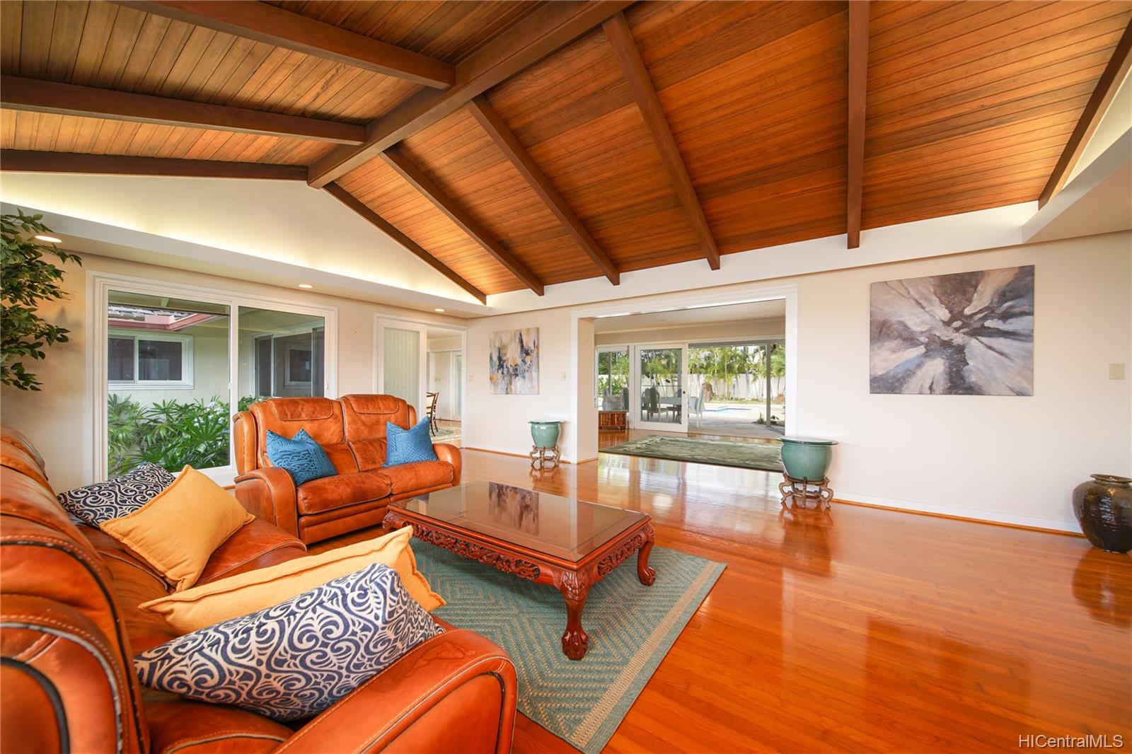 1227 Koloa Street Honolulu, HI 96816