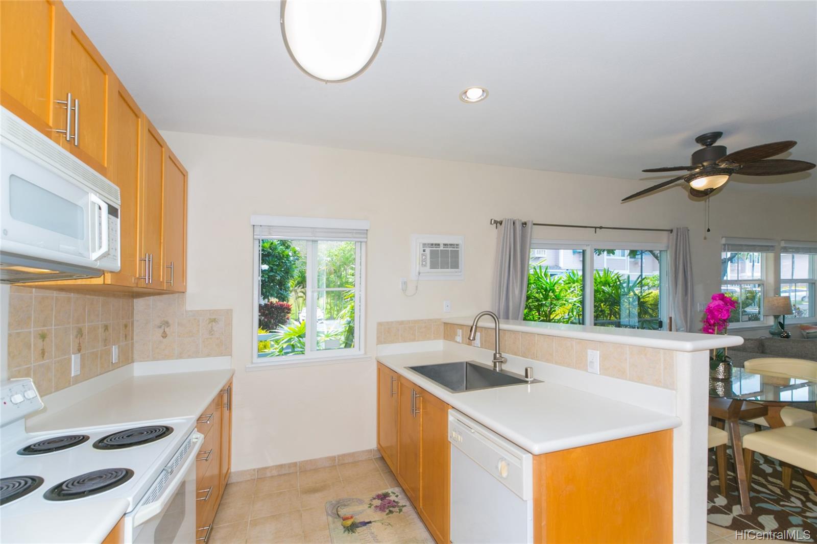 7088 Hawaii Kai Drive #66, Honolulu, HI 96825