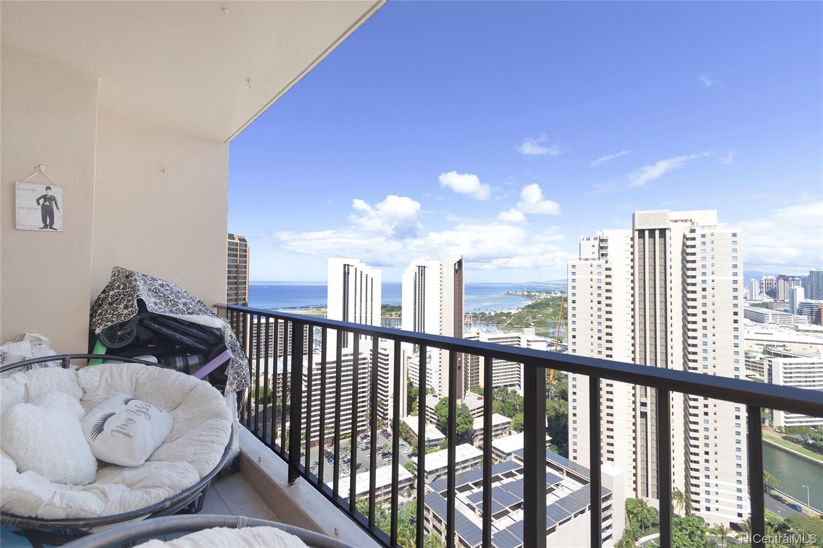 411 Hobron Lane #3408, Honolulu, HI 96815