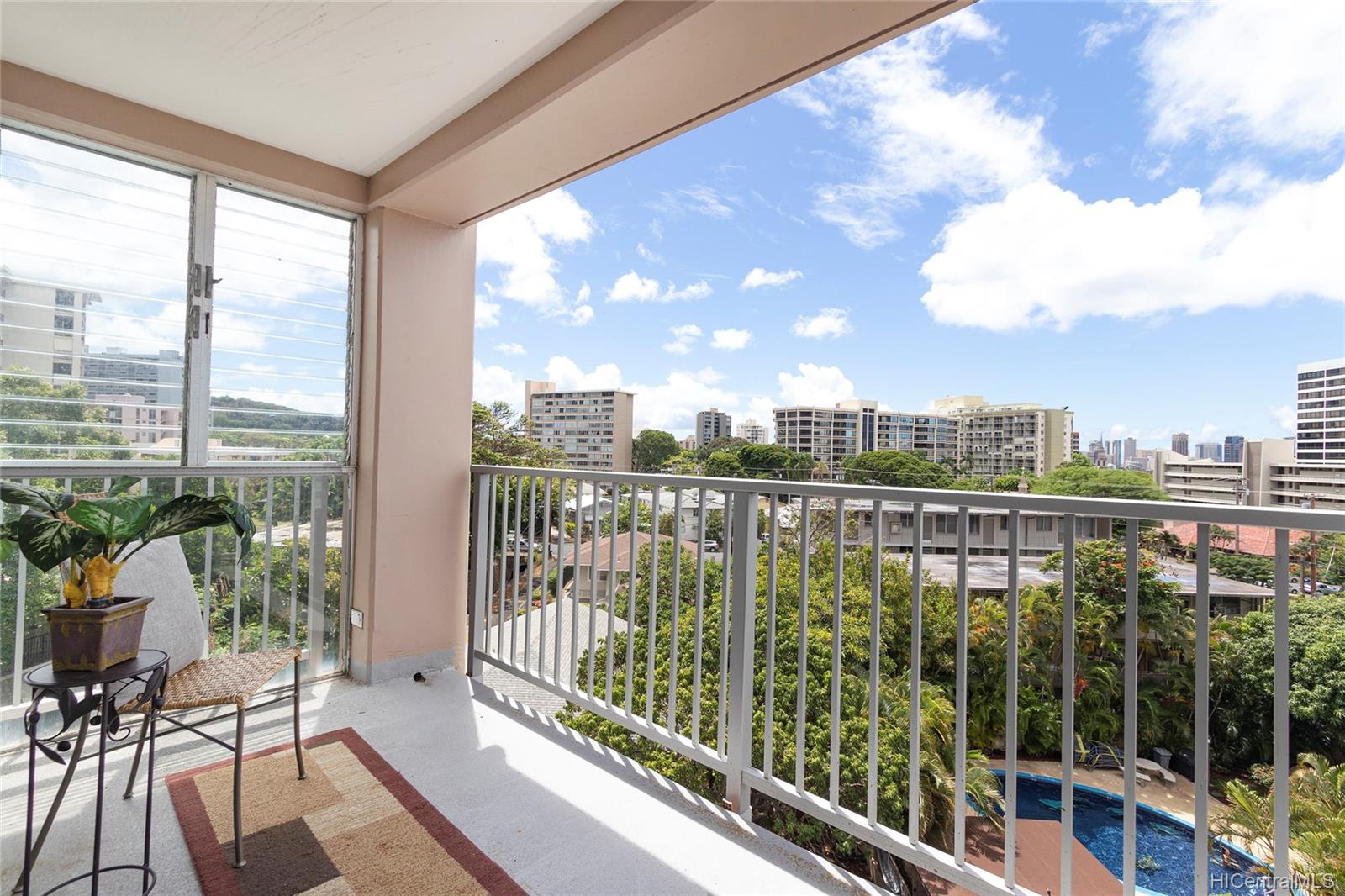 1617 Keeaumoku Street #608, Honolulu, HI 96822