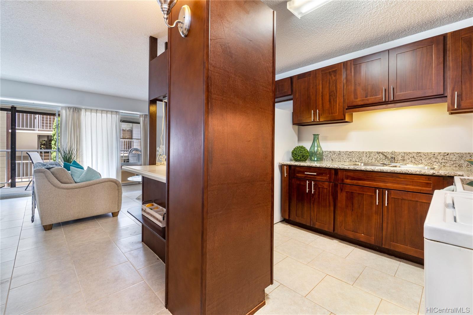 1333 Heulu Street #302, Honolulu, HI 96822