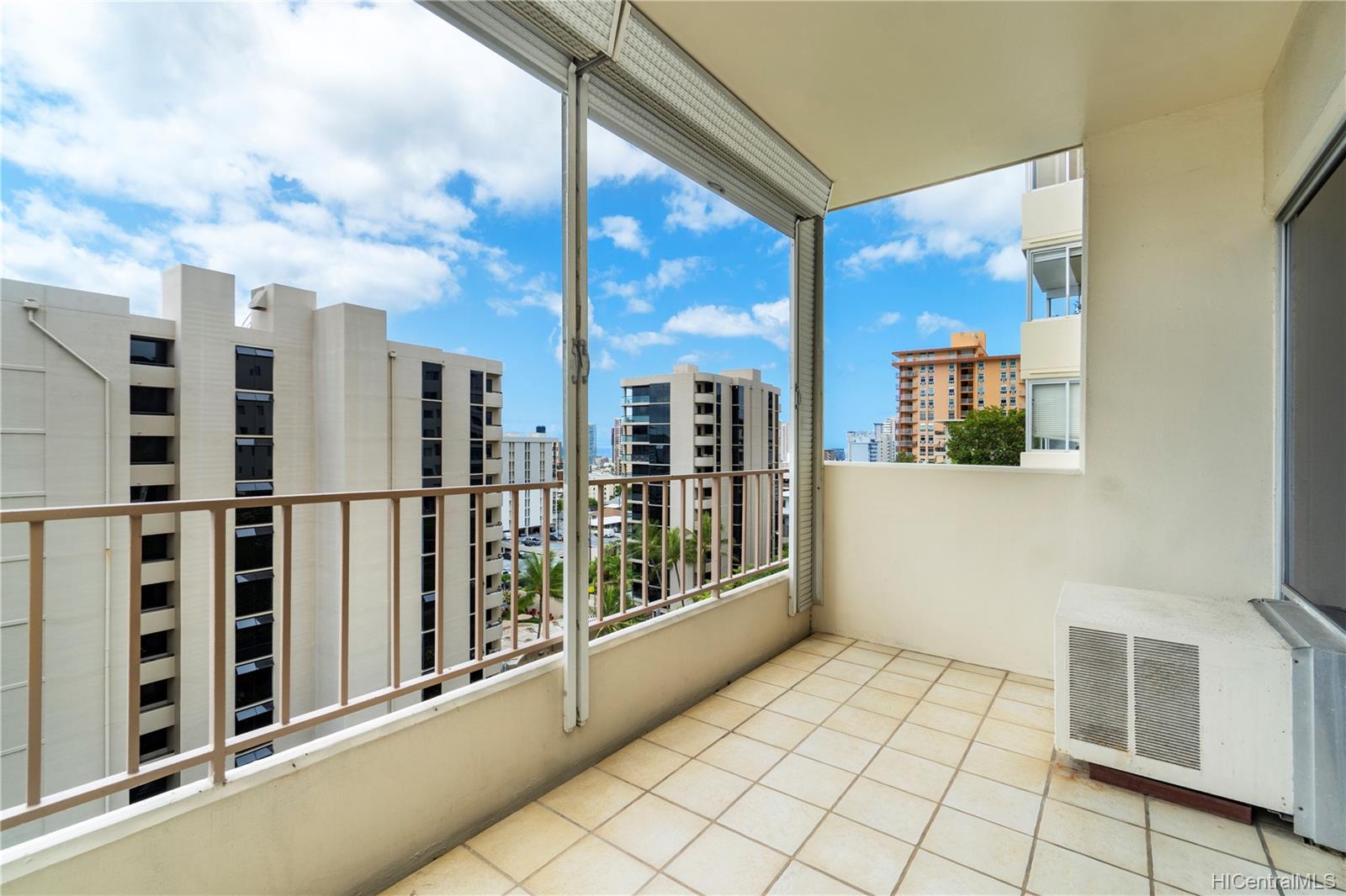 1001 Wilder Avenue #502, Honolulu, HI 96822