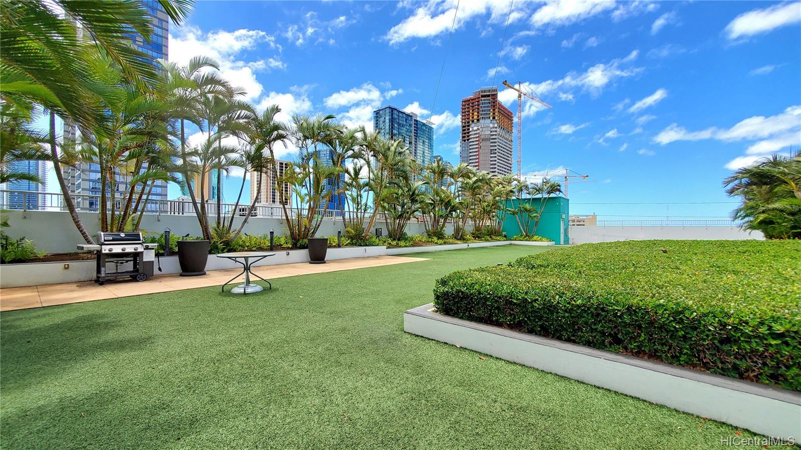 909 Kapiolani Boulevard #2403, Honolulu, HI 96814