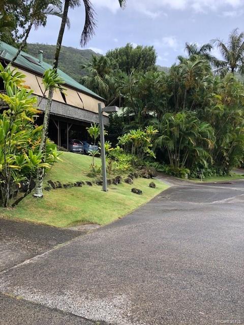 2549 Makaulii Place Honolulu, HI 96816