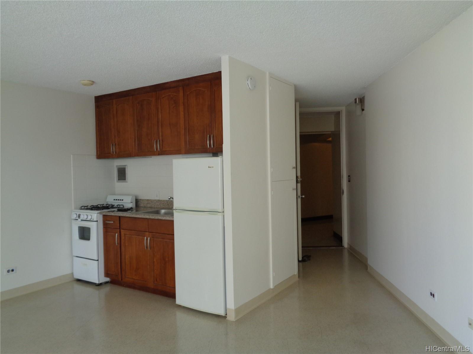 750 Amana Street #405, Honolulu, HI 96814