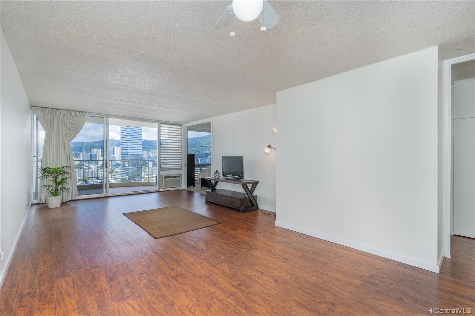 1717 Ala Wai Boulevard #2405, Honolulu, HI 96815