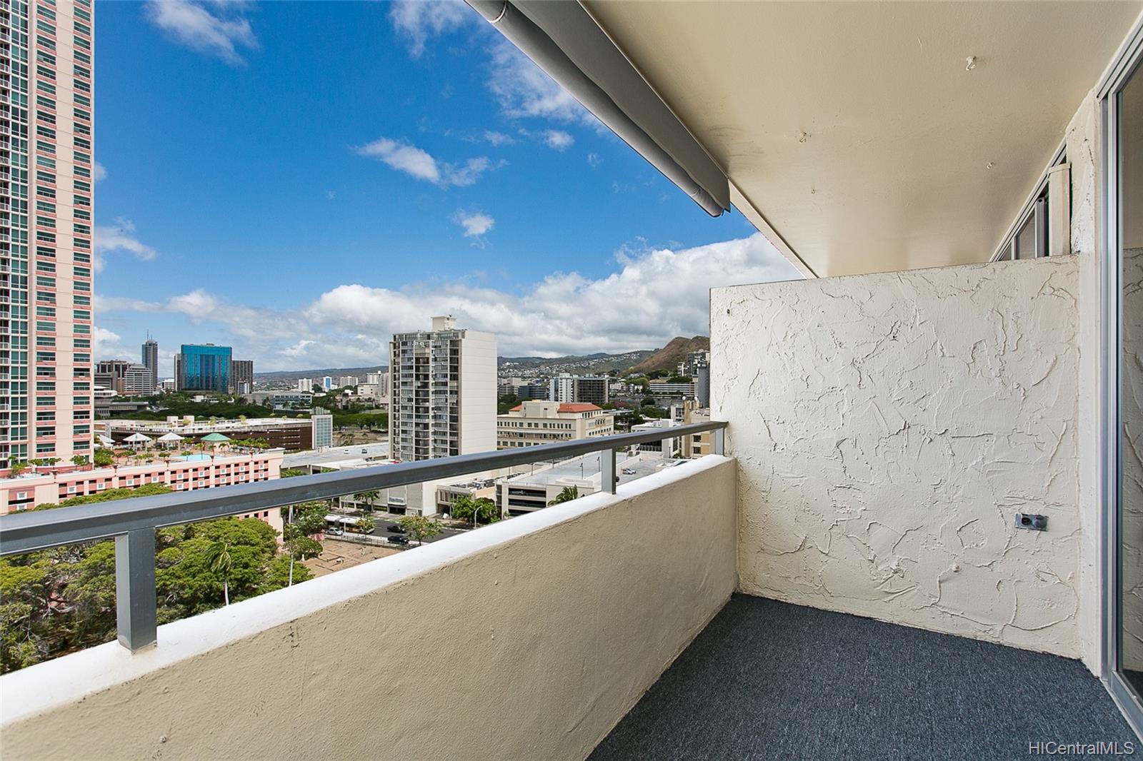 920 Ward Avenue #15A, Honolulu, HI 96814