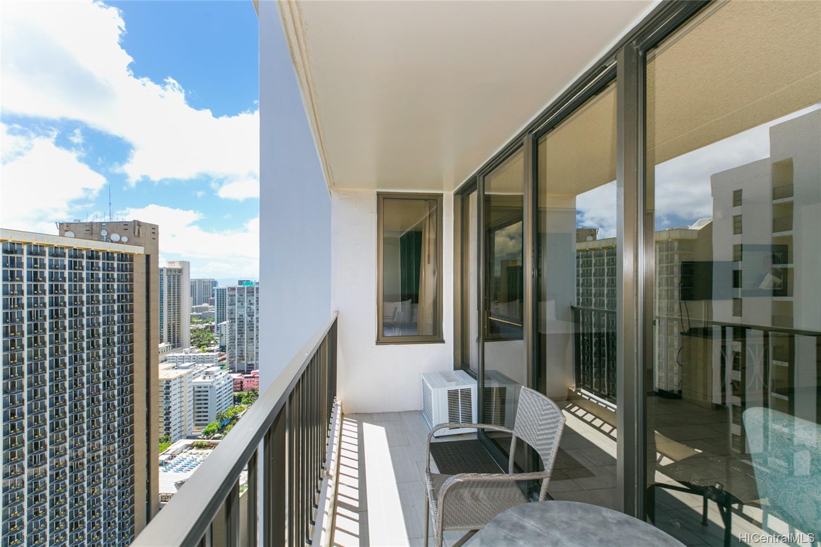 201 Ohua Avenue #3410-II, Honolulu, HI 96815