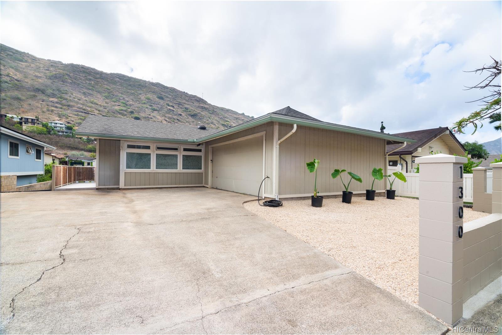 1300 Lunalilo Home Road Honolulu, HI 96825