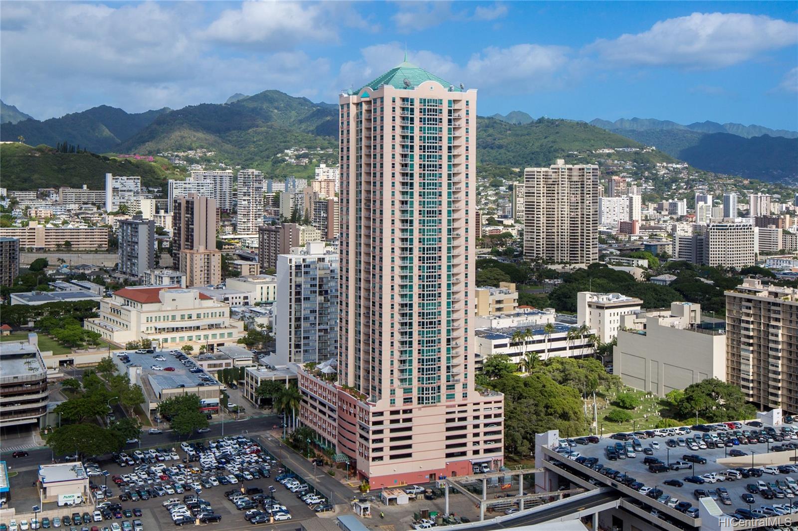 801 King Street #3202, Honolulu, HI 96813