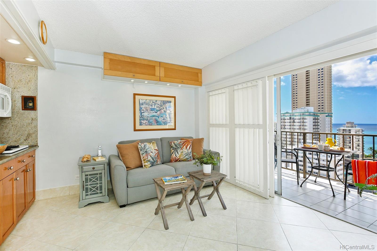 2440 Kuhio Avenue #1708, Honolulu, HI 96815