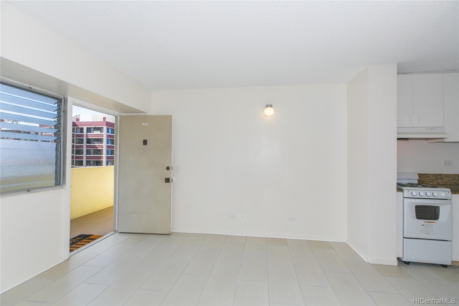 1516 Ward Avenue #306, Honolulu, HI 96822