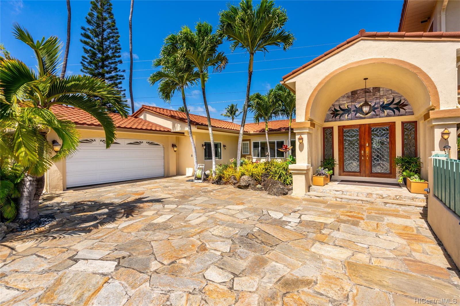 238 Portlock Road Honolulu, HI 96825