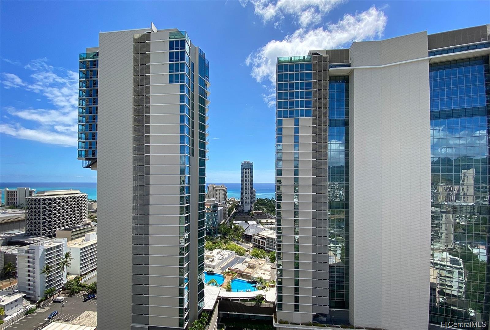 2140 Kuhio Avenue #2507, Honolulu, HI 96815