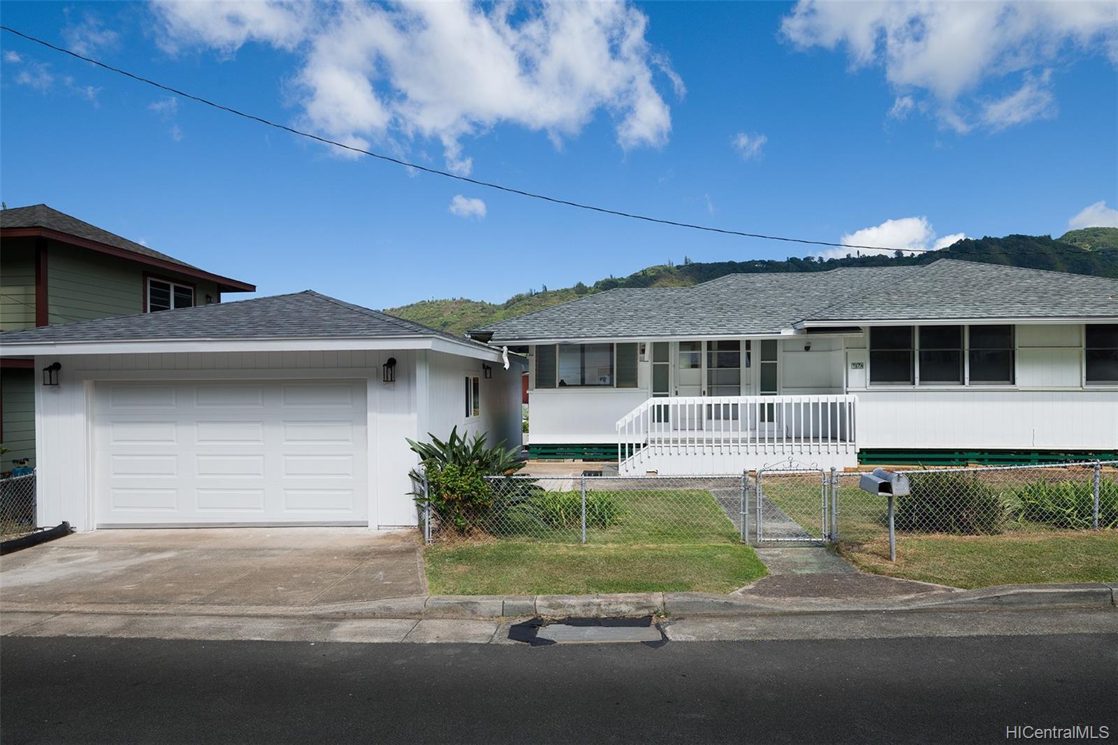 3124 Lanikaula Street Honolulu, HI 96822