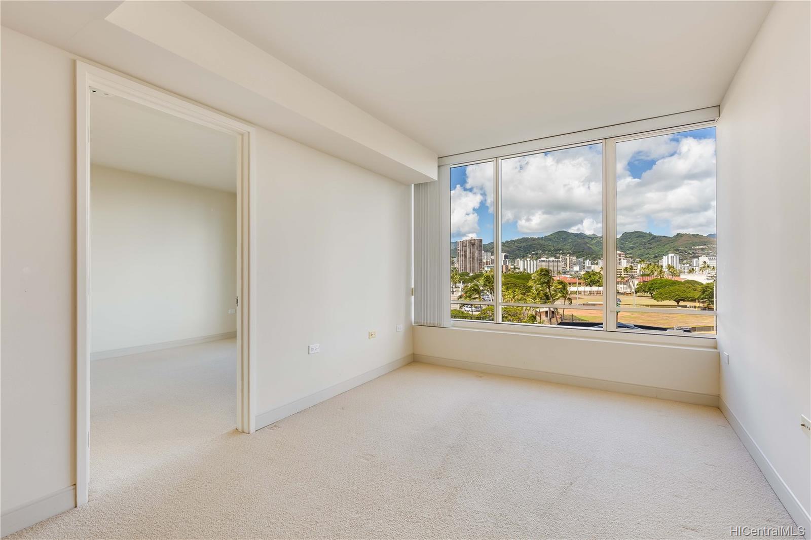 1009 Kapiolani Boulevard #712, Honolulu, HI 96814