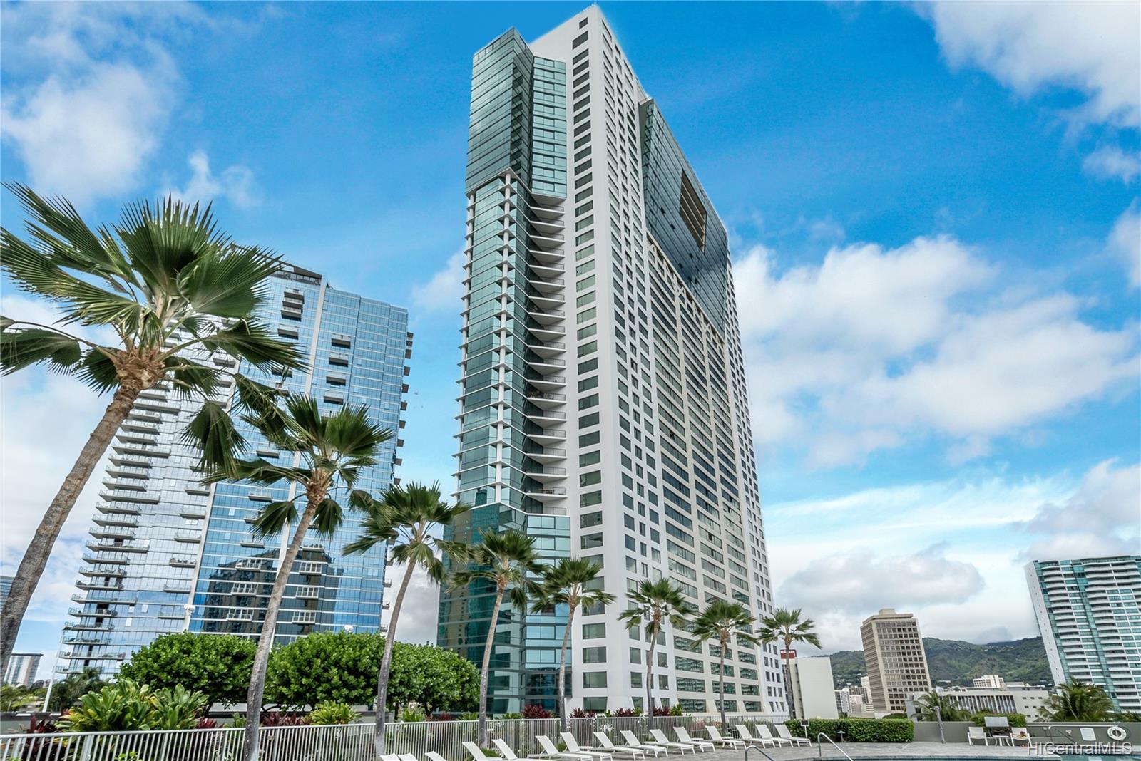 88 Piikoi Street #4201, Honolulu, HI 96814