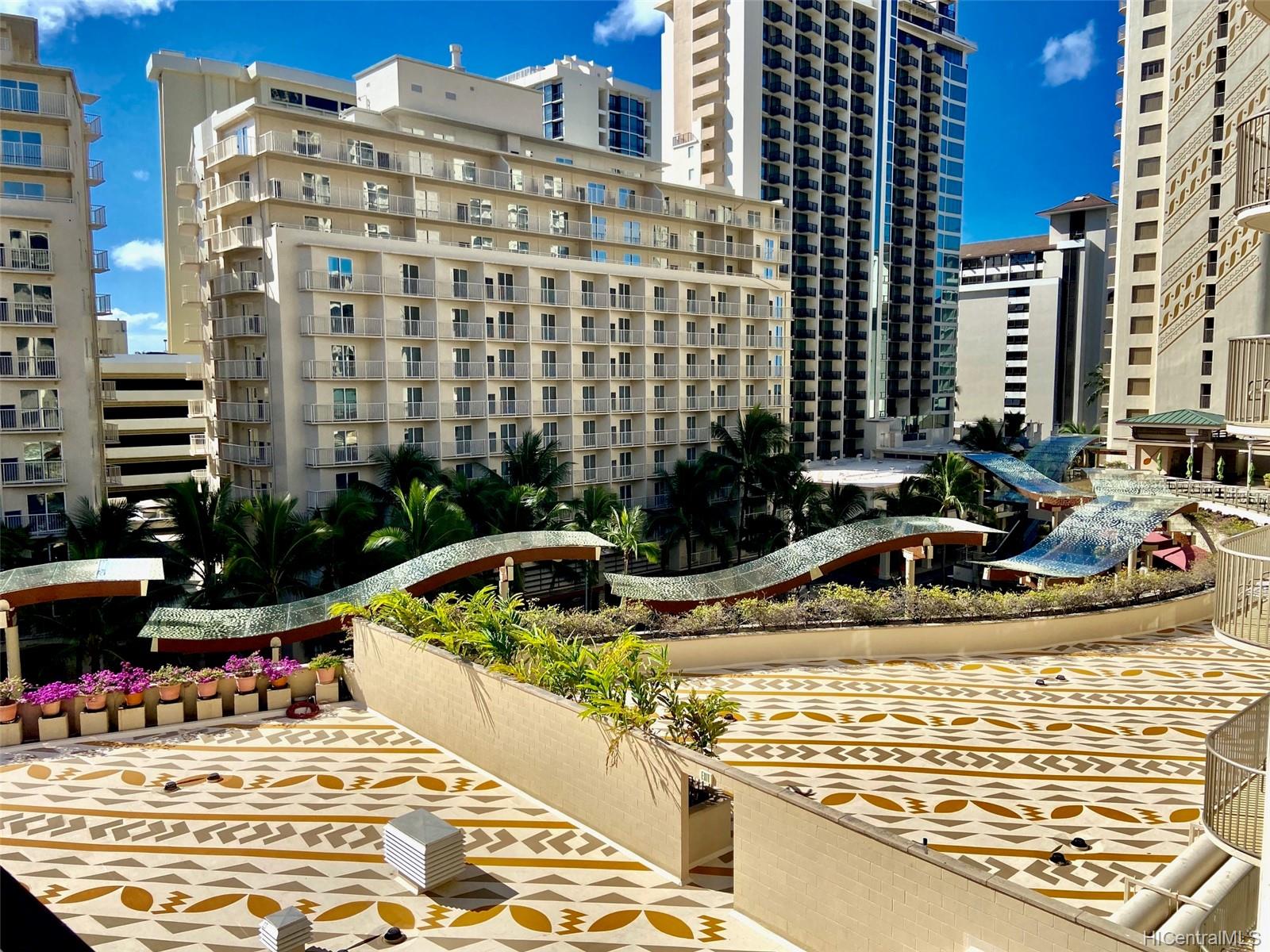 247 Beach Walk #804, Honolulu, HI 96815