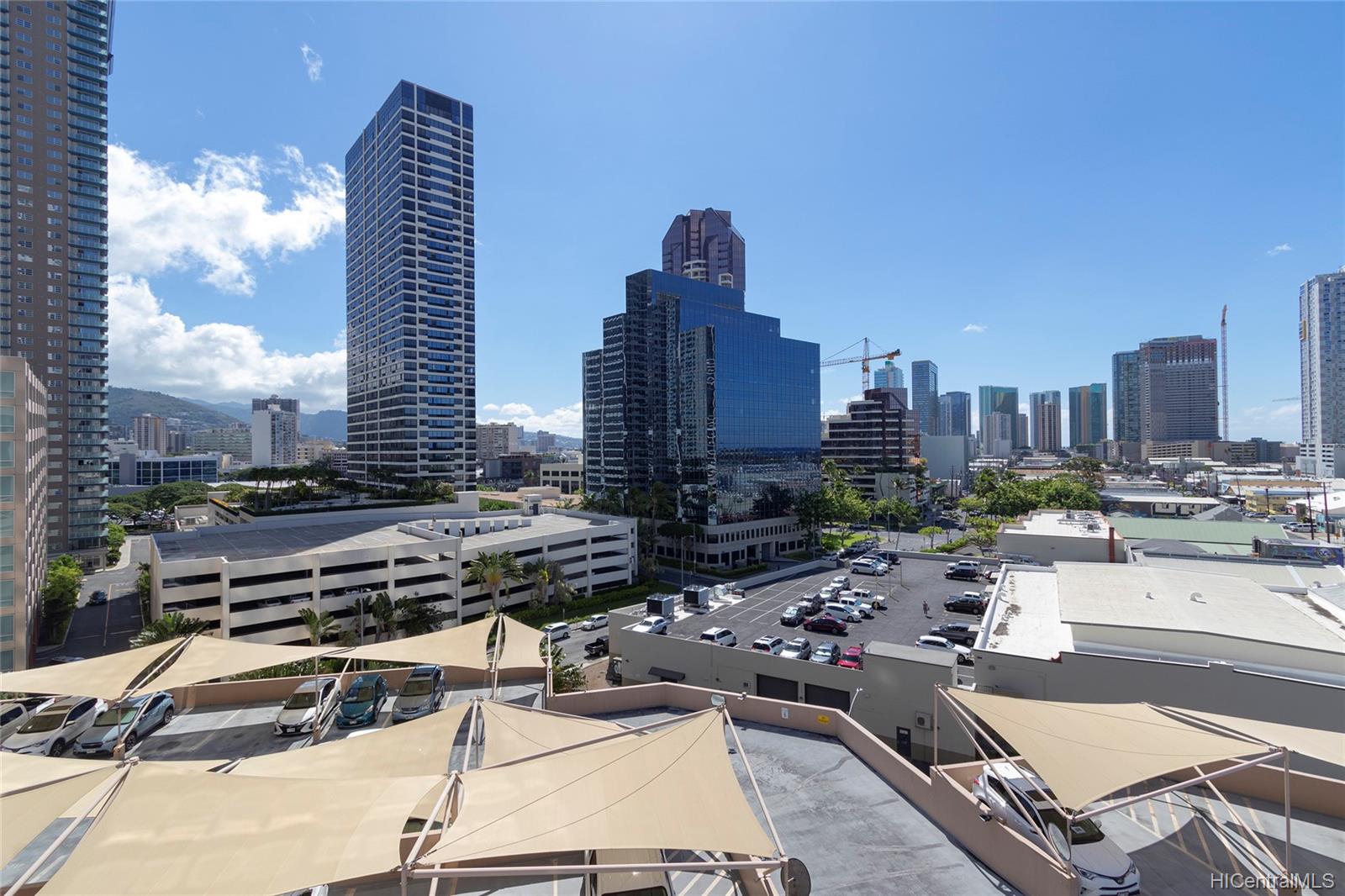 600 Queen Street #812, Honolulu, HI 96813