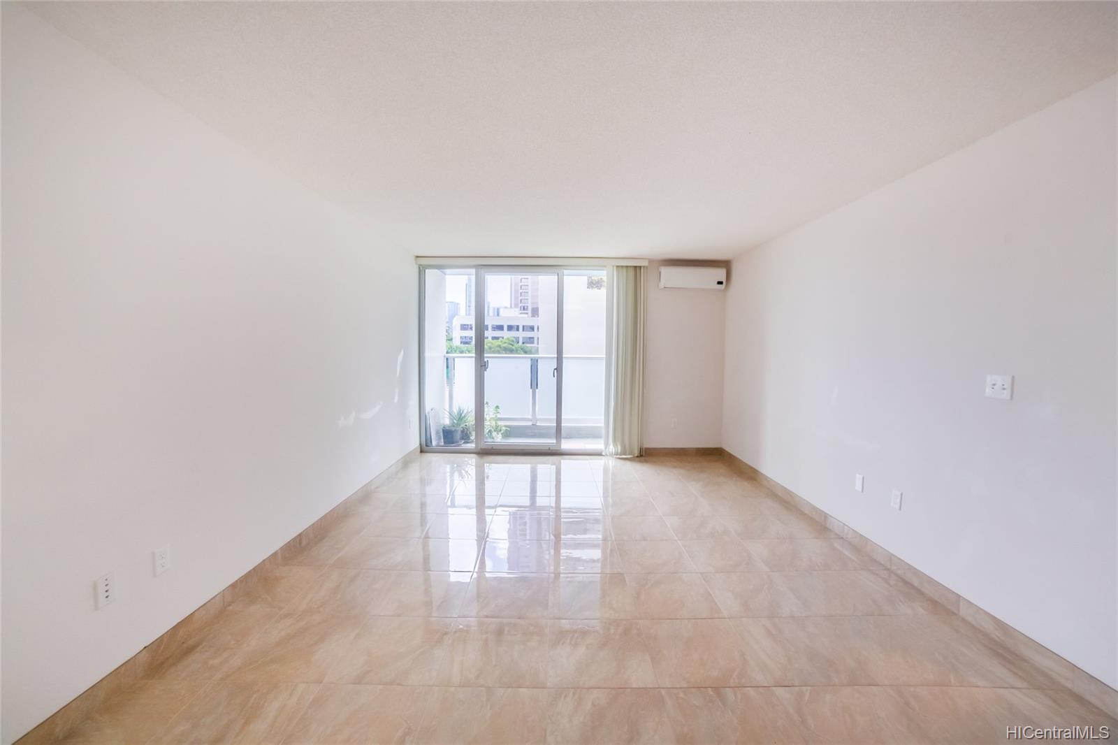 801 South Street #324, Honolulu, HI 96813